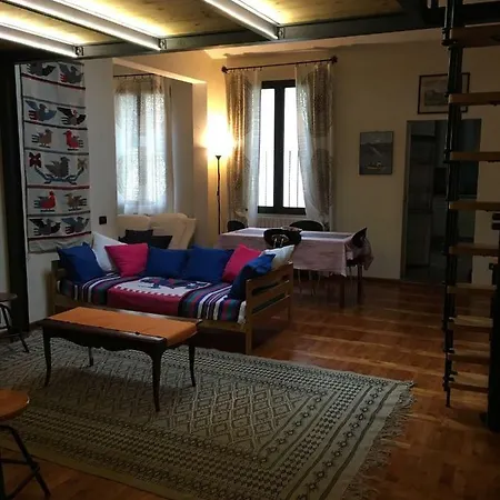 Apartment Sotto Il Tetto Di Sofia *